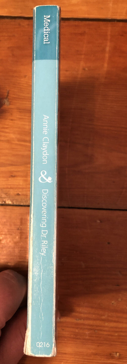 Discovering Dr Riley Annie Claydon Mills Boon In ok Condition