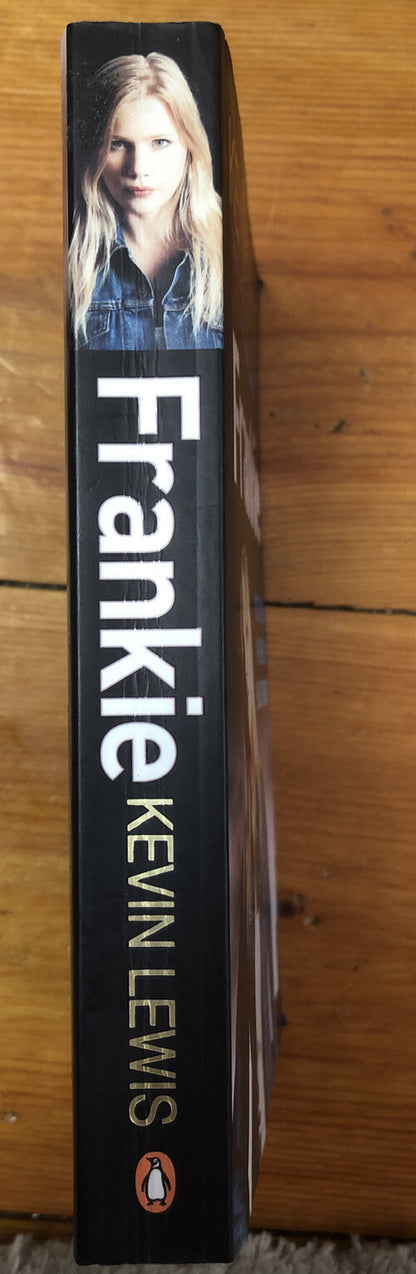 Frankie Kevin Lewis In good Condition