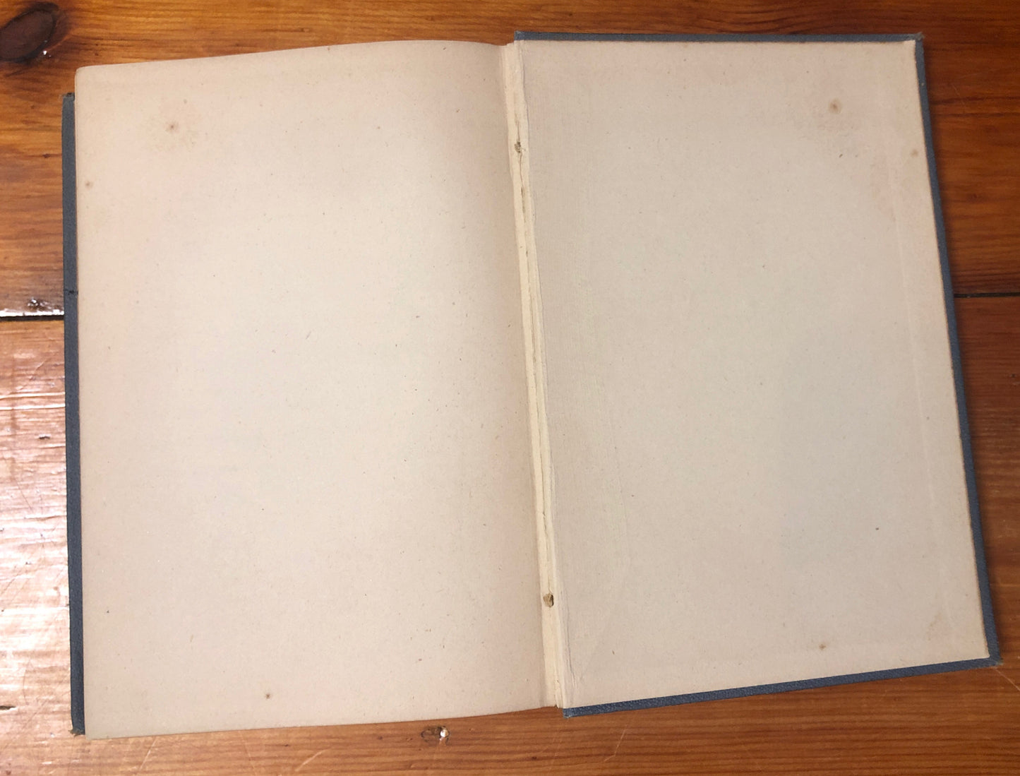 The Cambridge Bible The Second Book Of The Kings 1987 In Good Condition