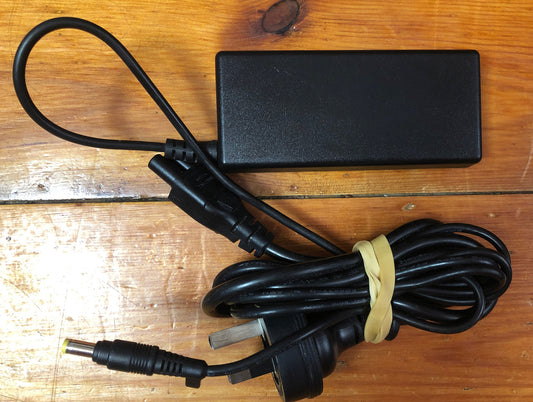 304 Genuine HP Power Adapter, PPP009L, 0957-2257, 381090-001, PA-1650-02HP, 65W