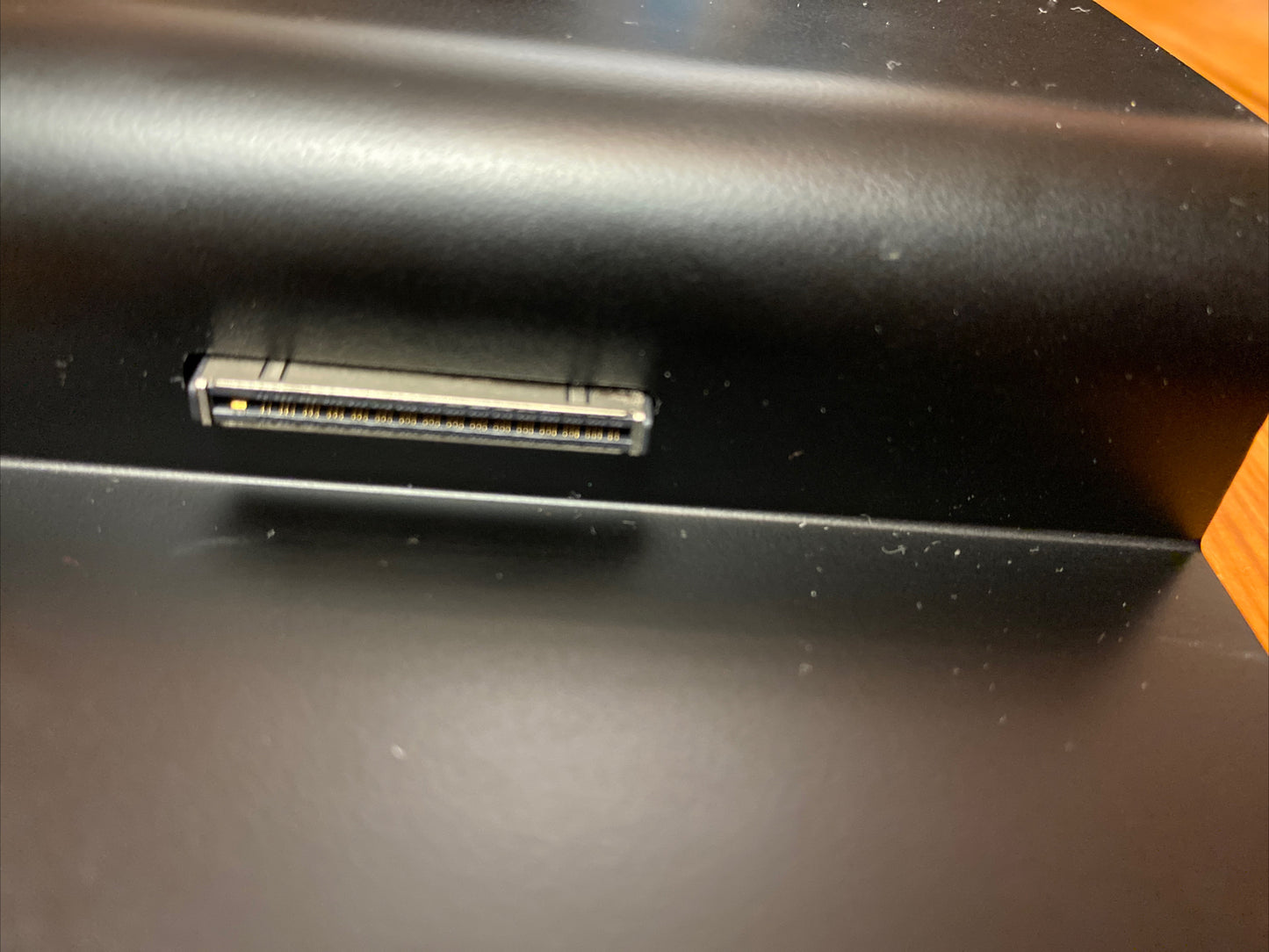 262 HP 2013 UltraSlim Docking Station HSTNN-1X10 D9Y32AA#ABG BROKEN SIDE