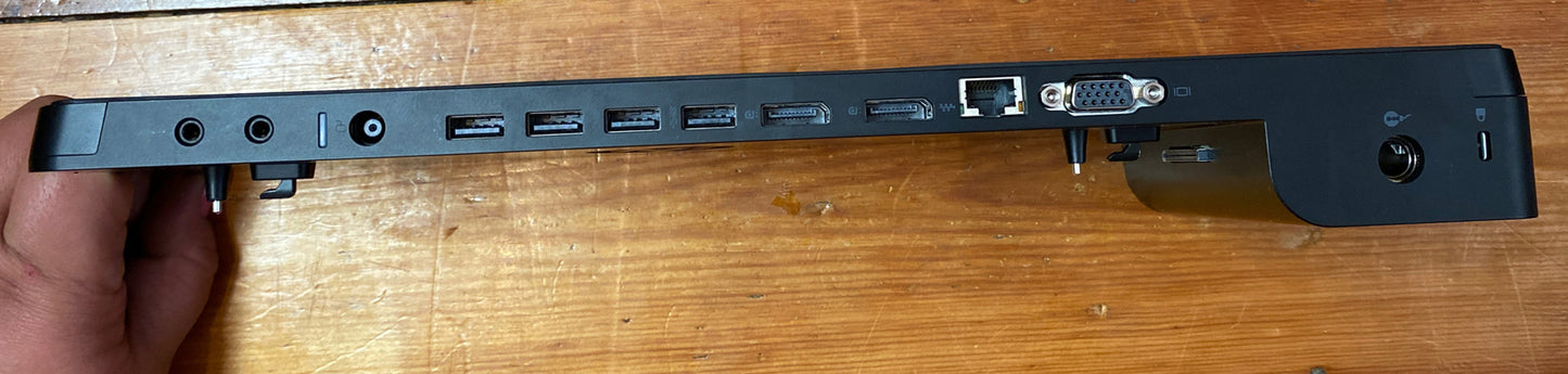 262 HP 2013 UltraSlim Docking Station HSTNN-1X10 D9Y32AA#ABG BROKEN SIDE
