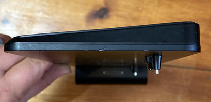 262 HP 2013 UltraSlim Docking Station HSTNN-1X10 D9Y32AA#ABG BROKEN SIDE