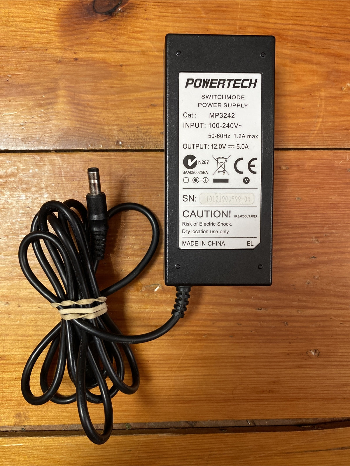 321 Digitech 12VDC 5A Desktop Power Supply, Fixed 2.5mm Plug MP3242