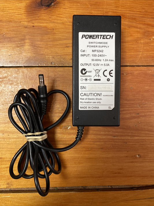 321 Digitech 12VDC 5A Desktop Power Supply, Fixed 2.5mm Plug MP3242