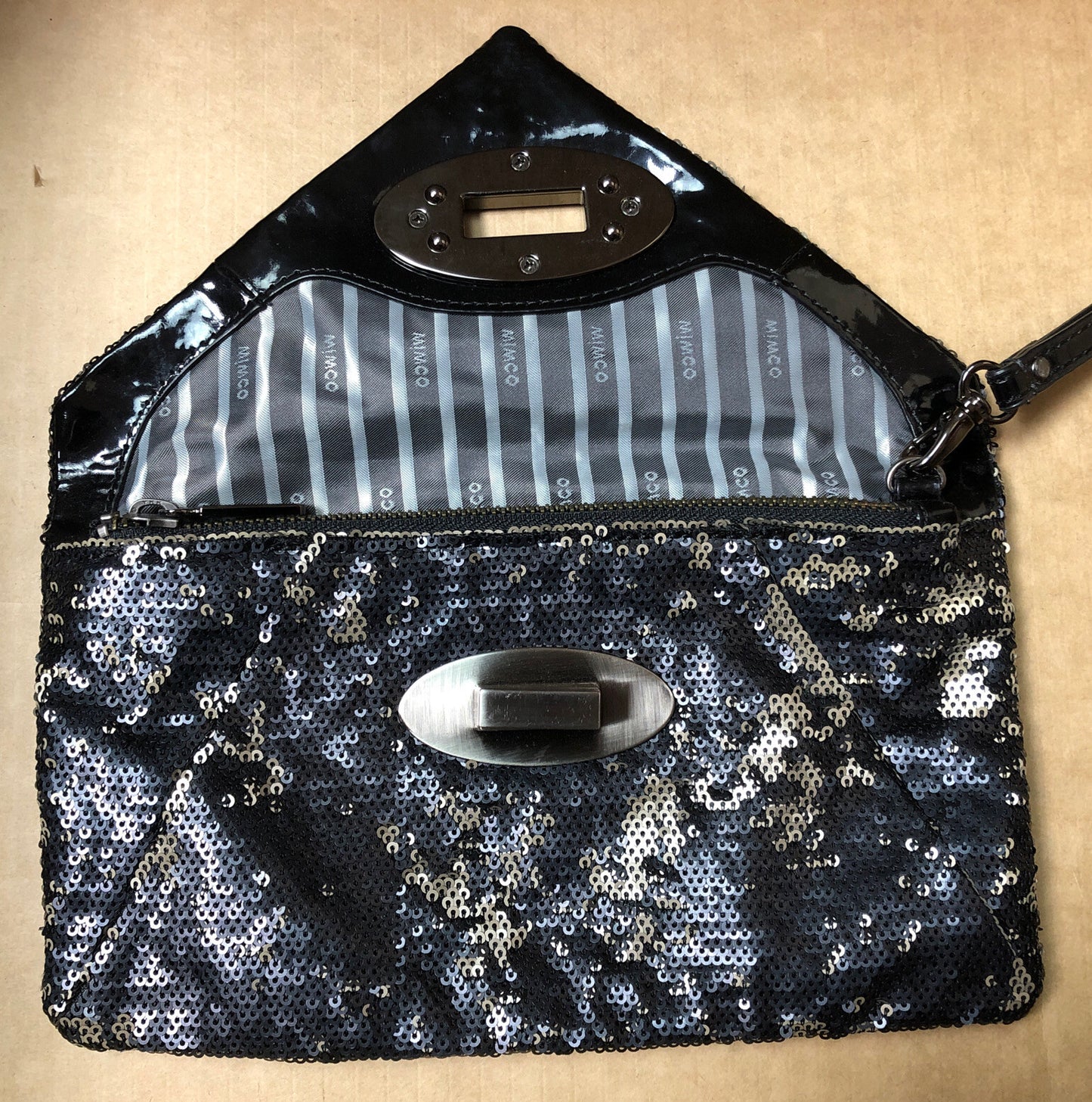 M626 Mimco sequin Black Clutch Handbag Purse In Good Condition + Free Post
