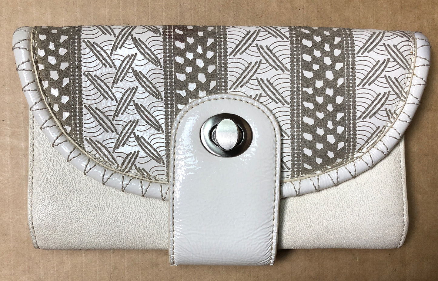 M637 Genuine Mimco White / Beige Wallet Purse In Good Condition + Free Post