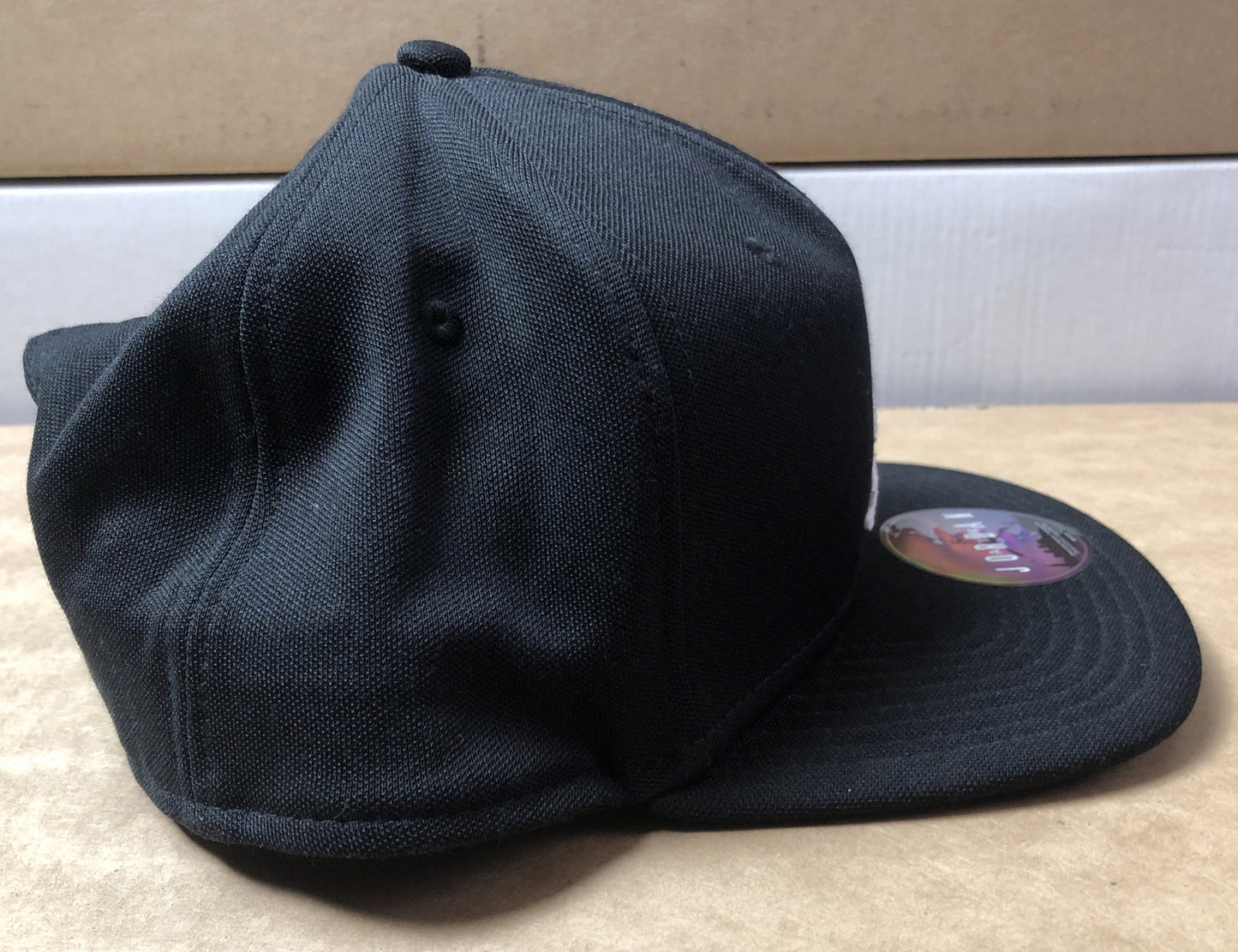 M705 Air Jordan Wings Snap Cap / Hat In Good Condition Adjustable Sizing