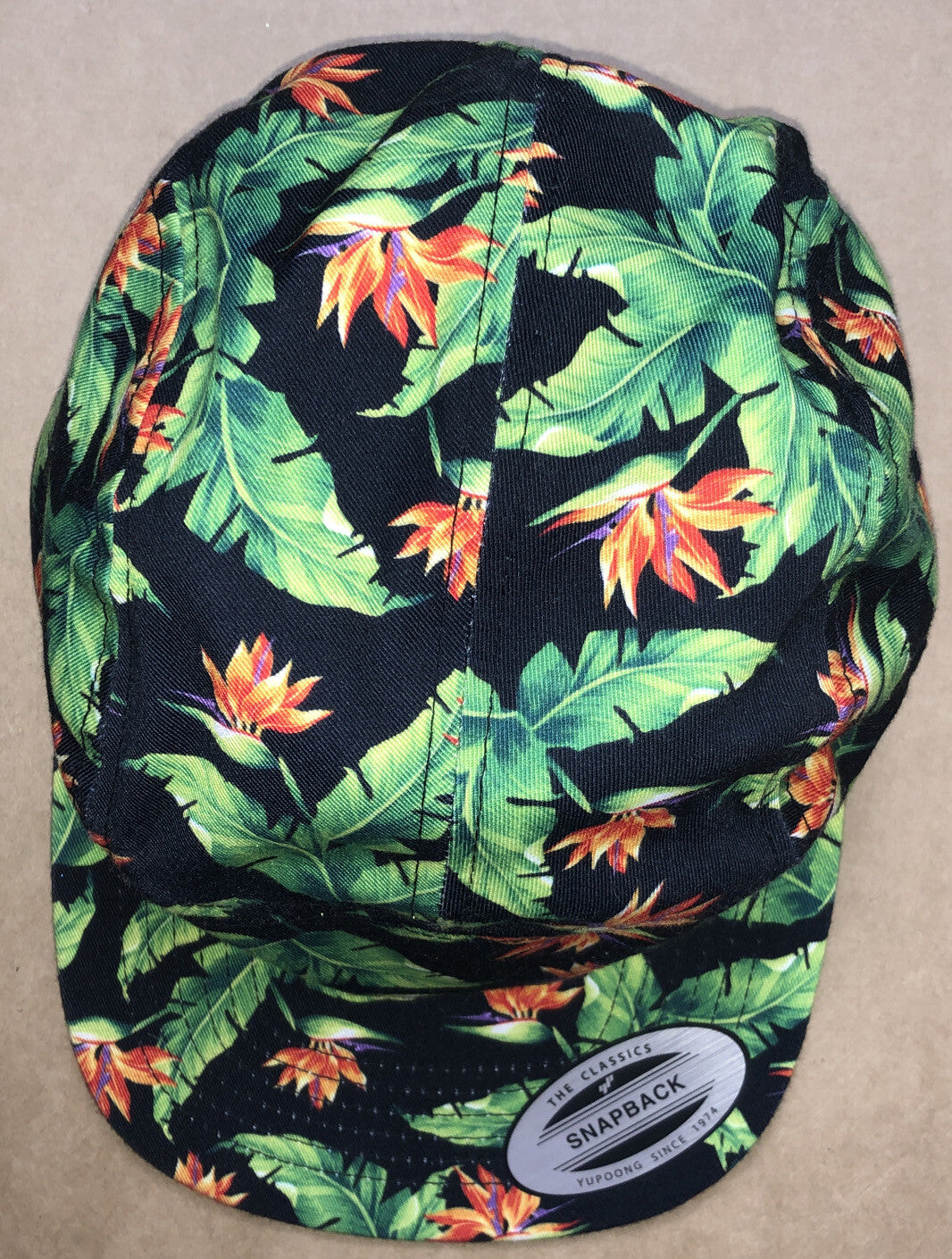 M701 The Classic Yupoong Snapback Cap / Hat In Good Condition Adjustable Sizing
