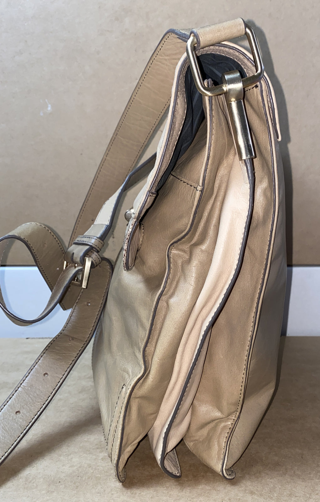 M669 Mimco Large Handbag Beige Tan Brown colour In Good Condition + Free Post