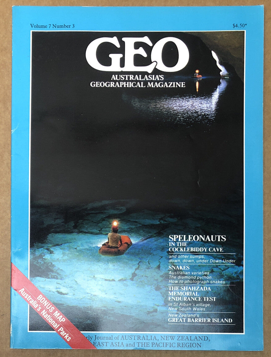 Australasia's Geographic Magazine Vol. 7 No.3 In Good Condition