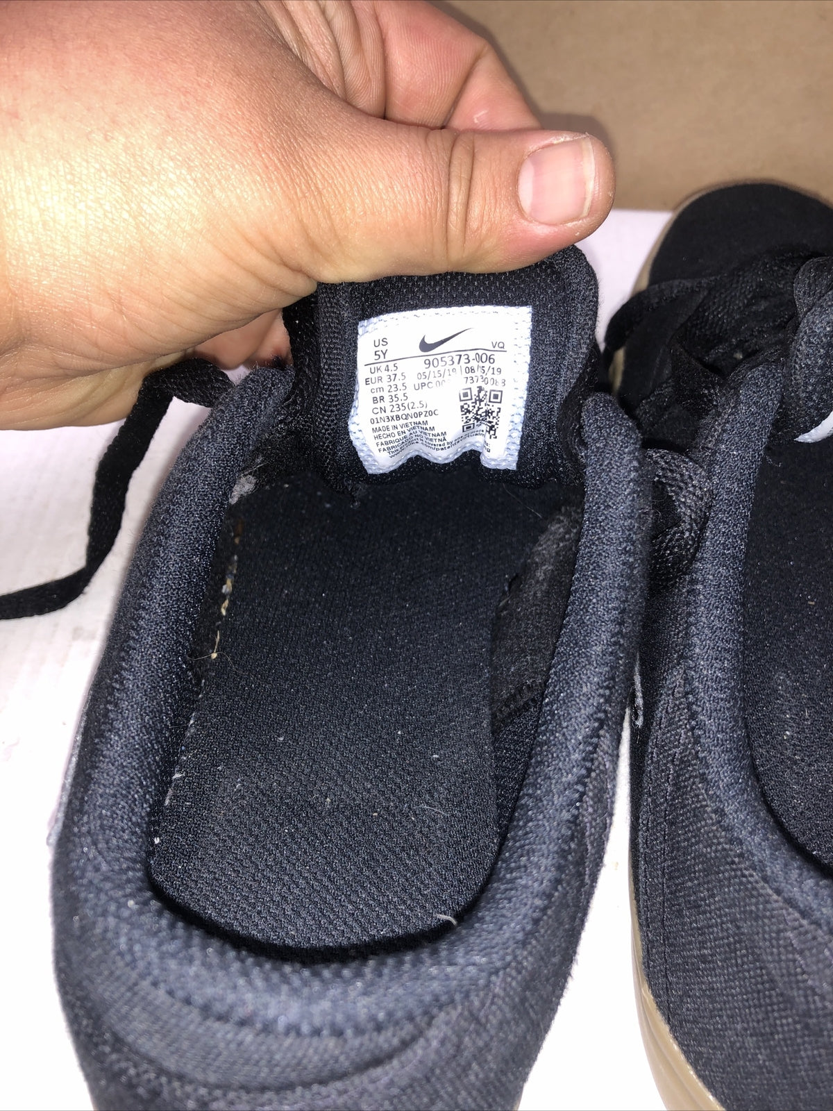M737 Nike SB Kid's Sneakers shoes Black US 5y UK 4.5 Great Condition