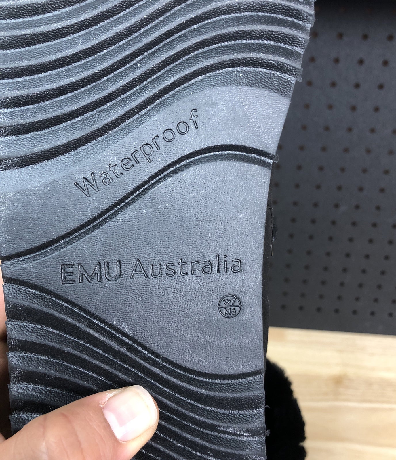 EMU Australia Waterproof Boots Wool Insole Lace Up Black Sizing 6 Mens 7 Women's