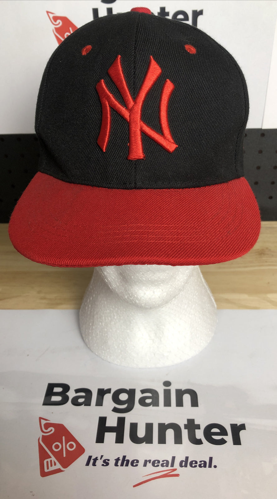 F104 New Yorks Yankees Black Baseball Cap In Good Condition Adjustable Sizing