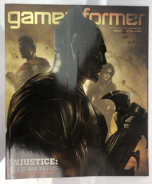 Game In Former Issue No. 32 Injustice: Gods Among Us Magazine