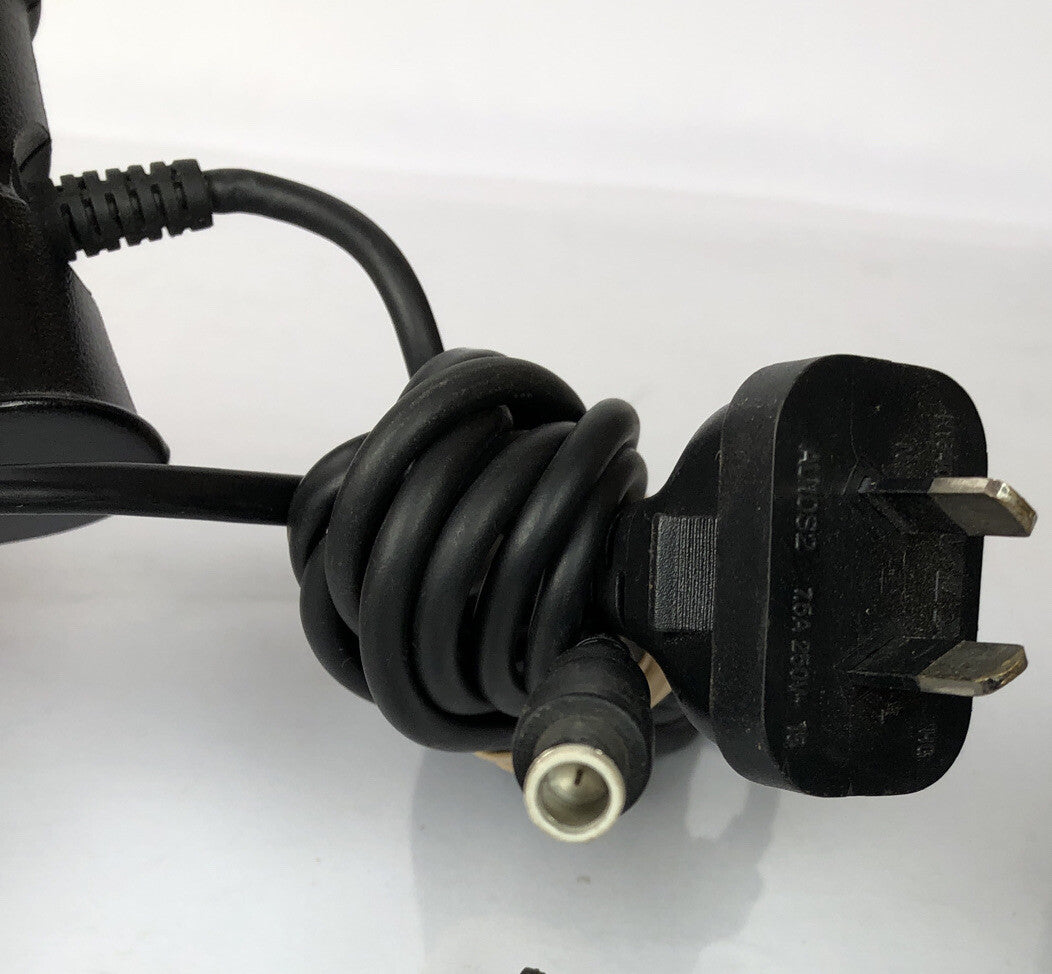 Genuine Dell PA-10 FAMILY 90W 19.5v 4.62A Plug Tip Size : 7.4mm*5.0mm DF266