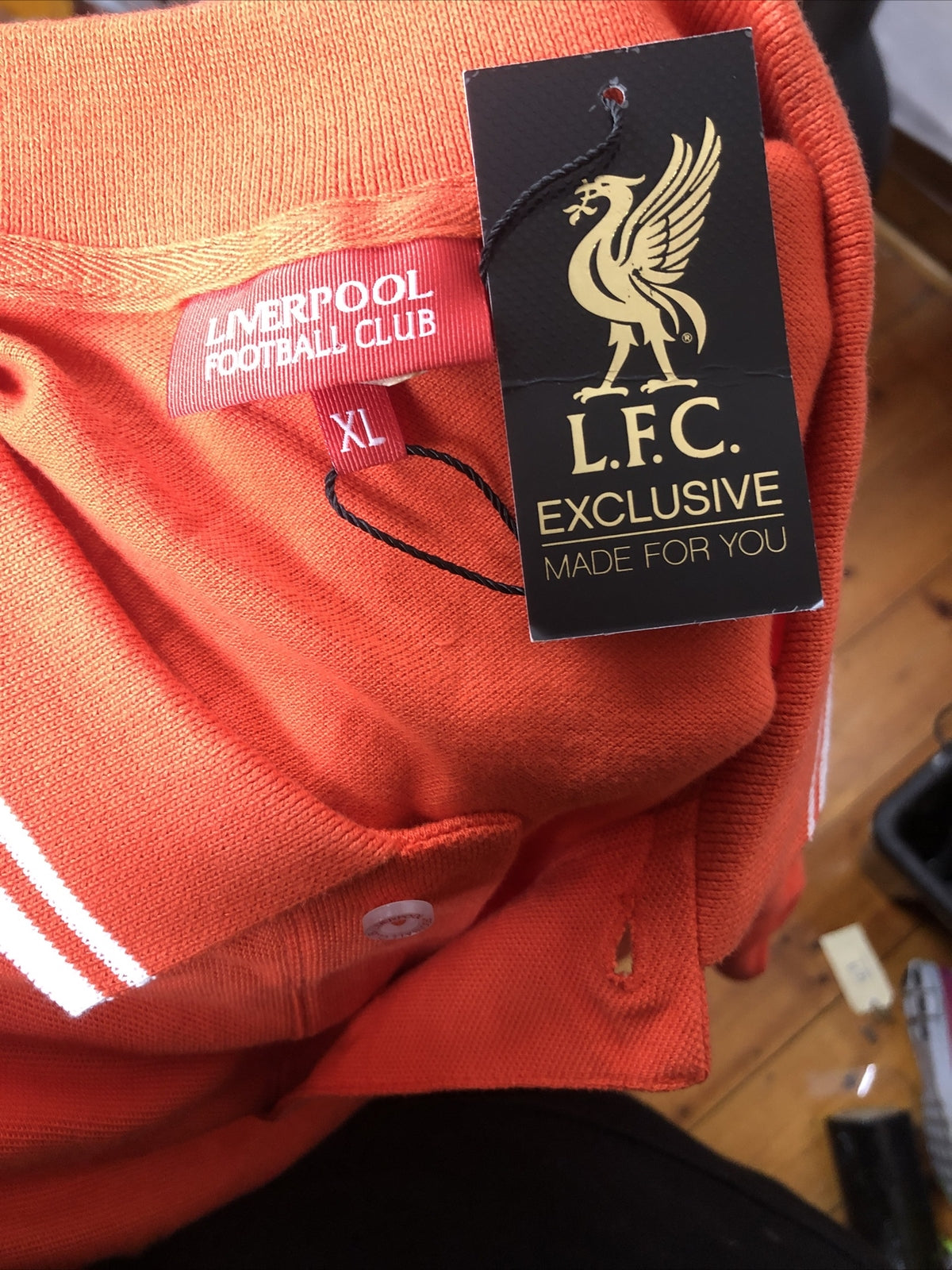 Official Liverpool Football Club Short Sleeve Shirt Size XL Brand New F165