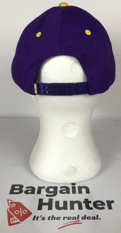 F242 NBA Los Angles Lakers Cap / Hat In Good Condition Adjustable Sizing