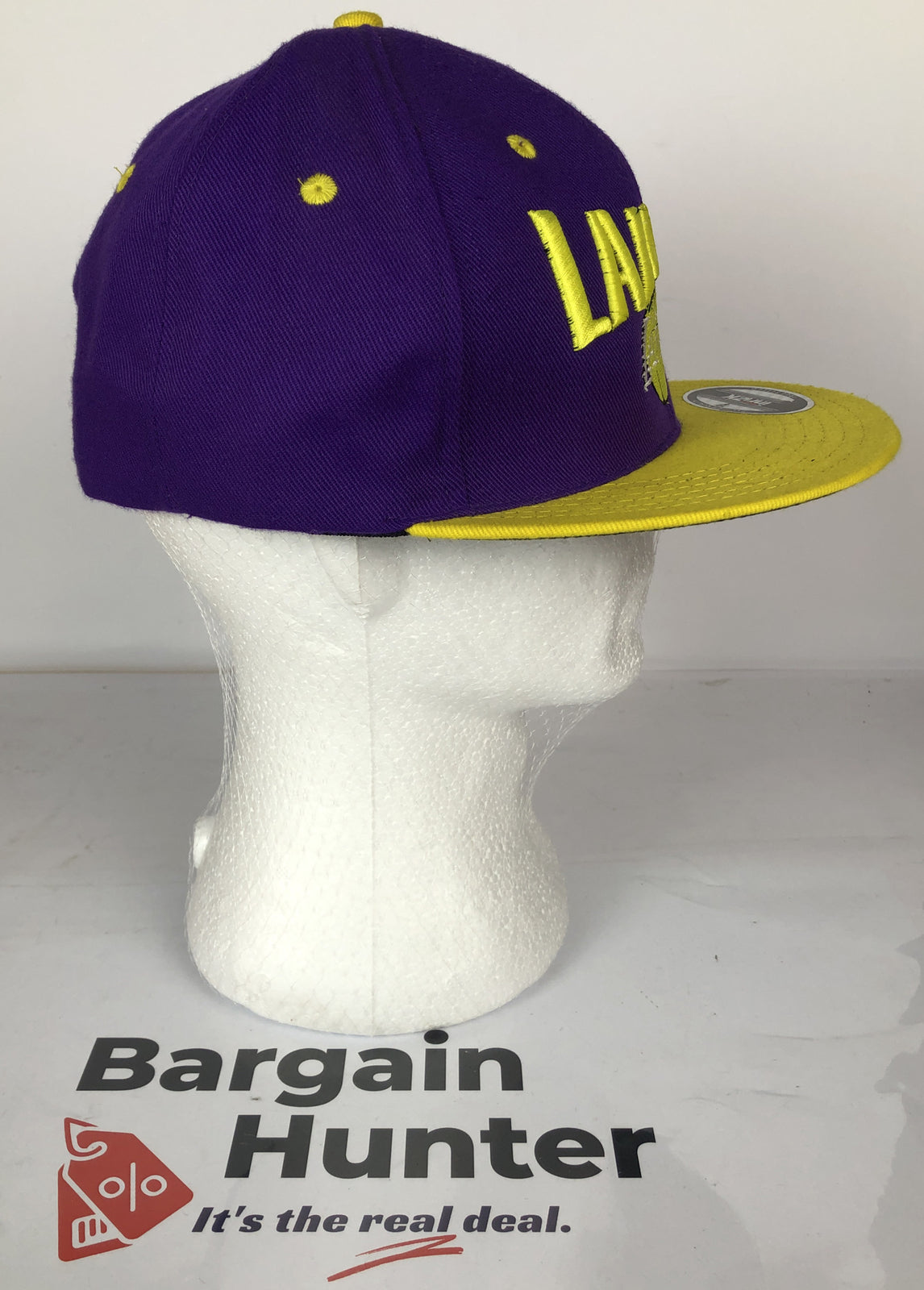 F242 NBA Los Angles Lakers Cap / Hat In Good Condition Adjustable Sizing