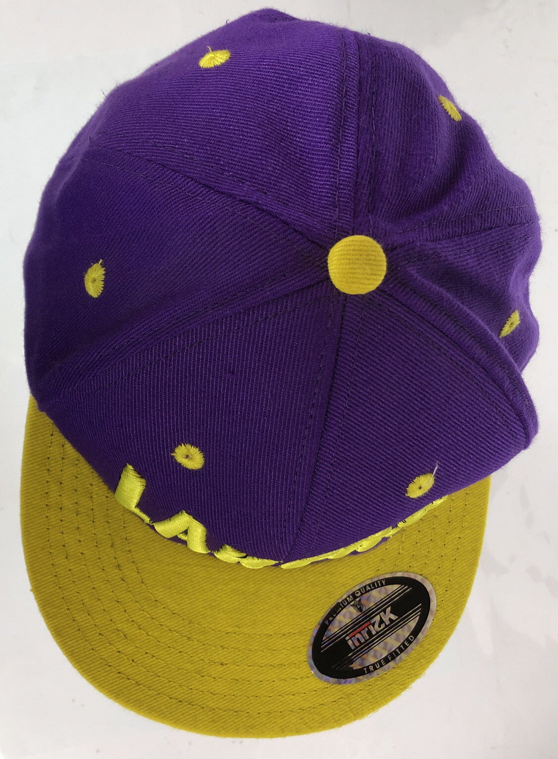 F242 NBA Los Angles Lakers Cap / Hat In Good Condition Adjustable Sizing