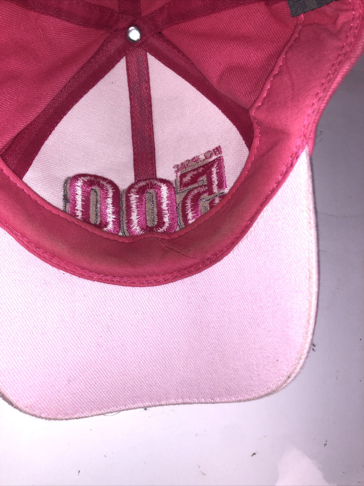 F158 Clipsal 500 Adelaide Lady's Cap / Hat In Good Condition Adjustable Sizing