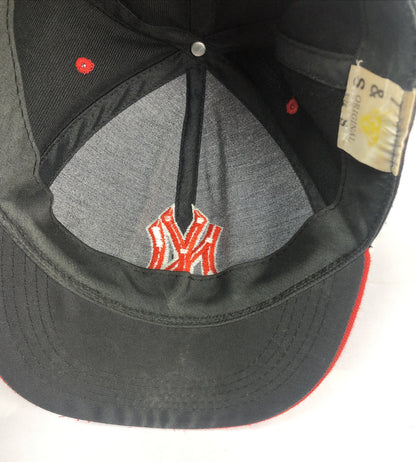 F146 New Yorks Yankees Black Baseball Cap In Good Condition Adjustable Sizing