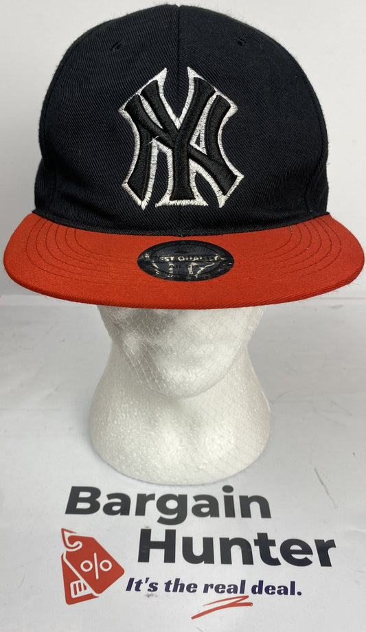 F149 New Yorks Yankees Baseball Cap In Good Condition Adjustable Sizing