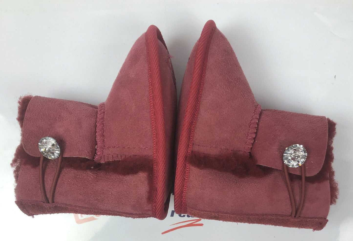M746 UGG Australia Girls Kids Boots Wool Insole Red Sizing 3 - 4 VGC