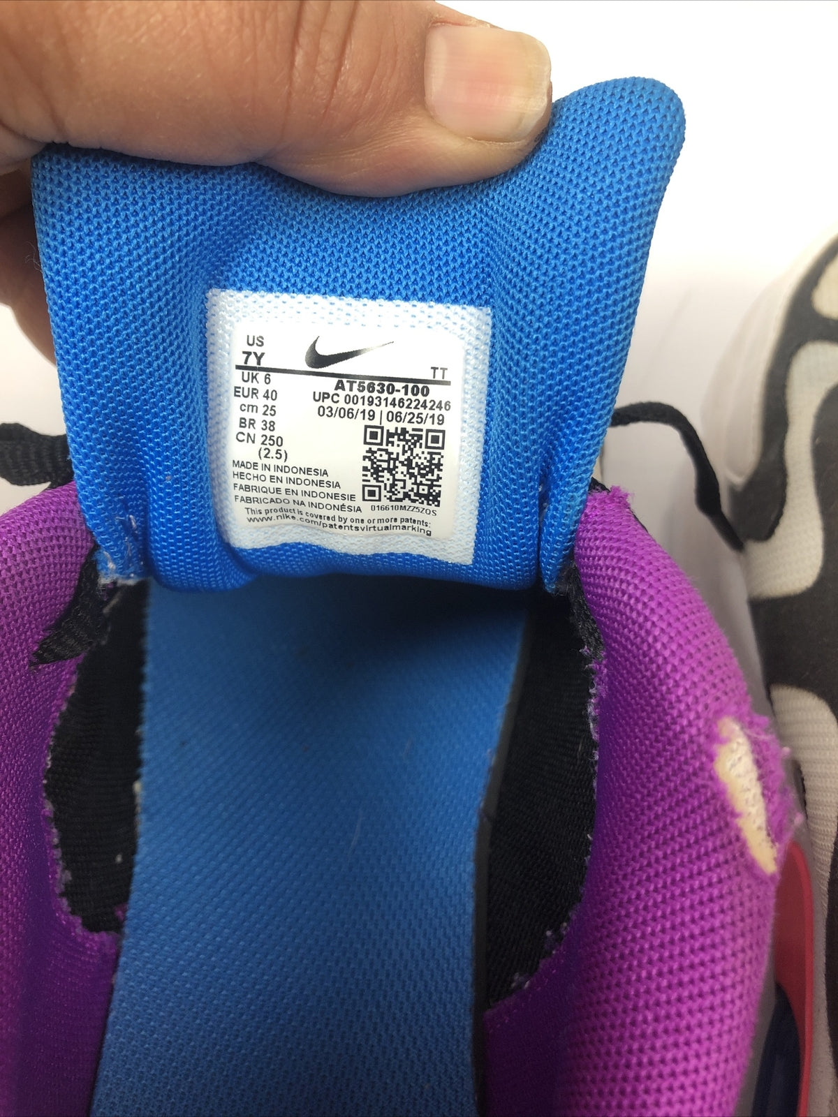 F126 Nike Air Max 200 (GS) AT5630-100 Kids Shoes US 7y UK 6 In OK Condition