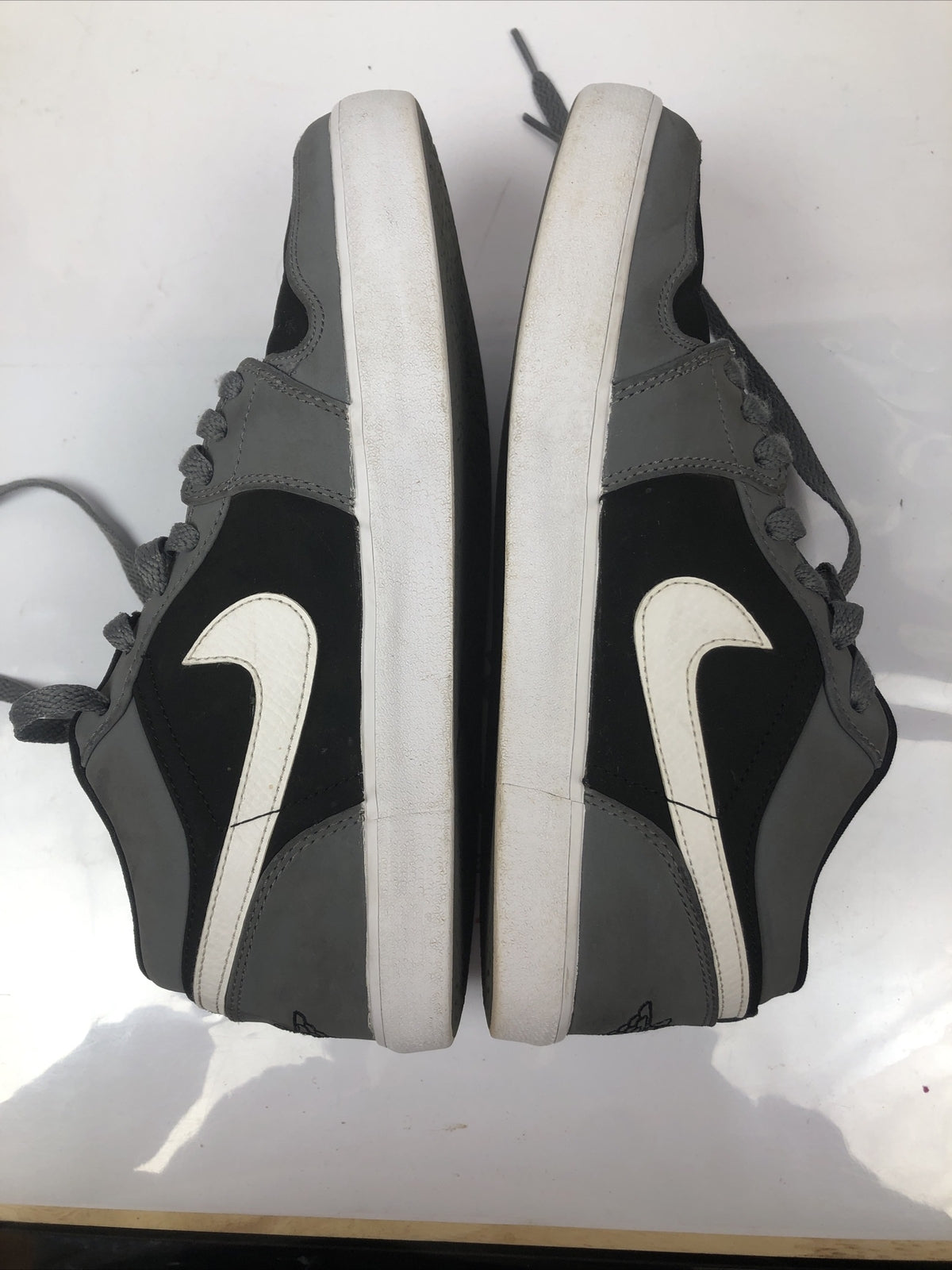 F262 Nike Air Jordan Basket ball sneakers shoes US 8 UK 7 VGC