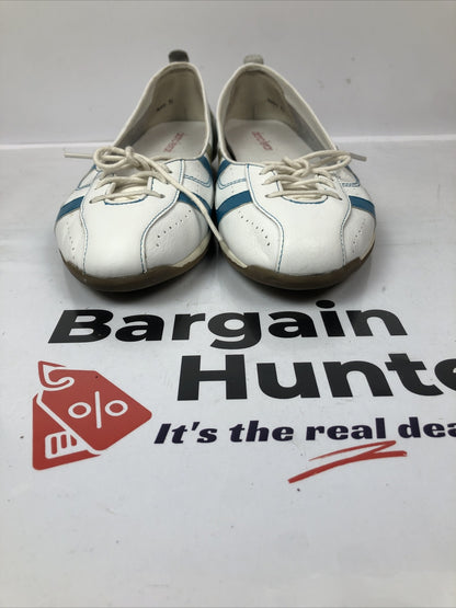 F302 DIANA FERRARI Super Soft White Leather Flats- Size 7 1/2 US- VGC