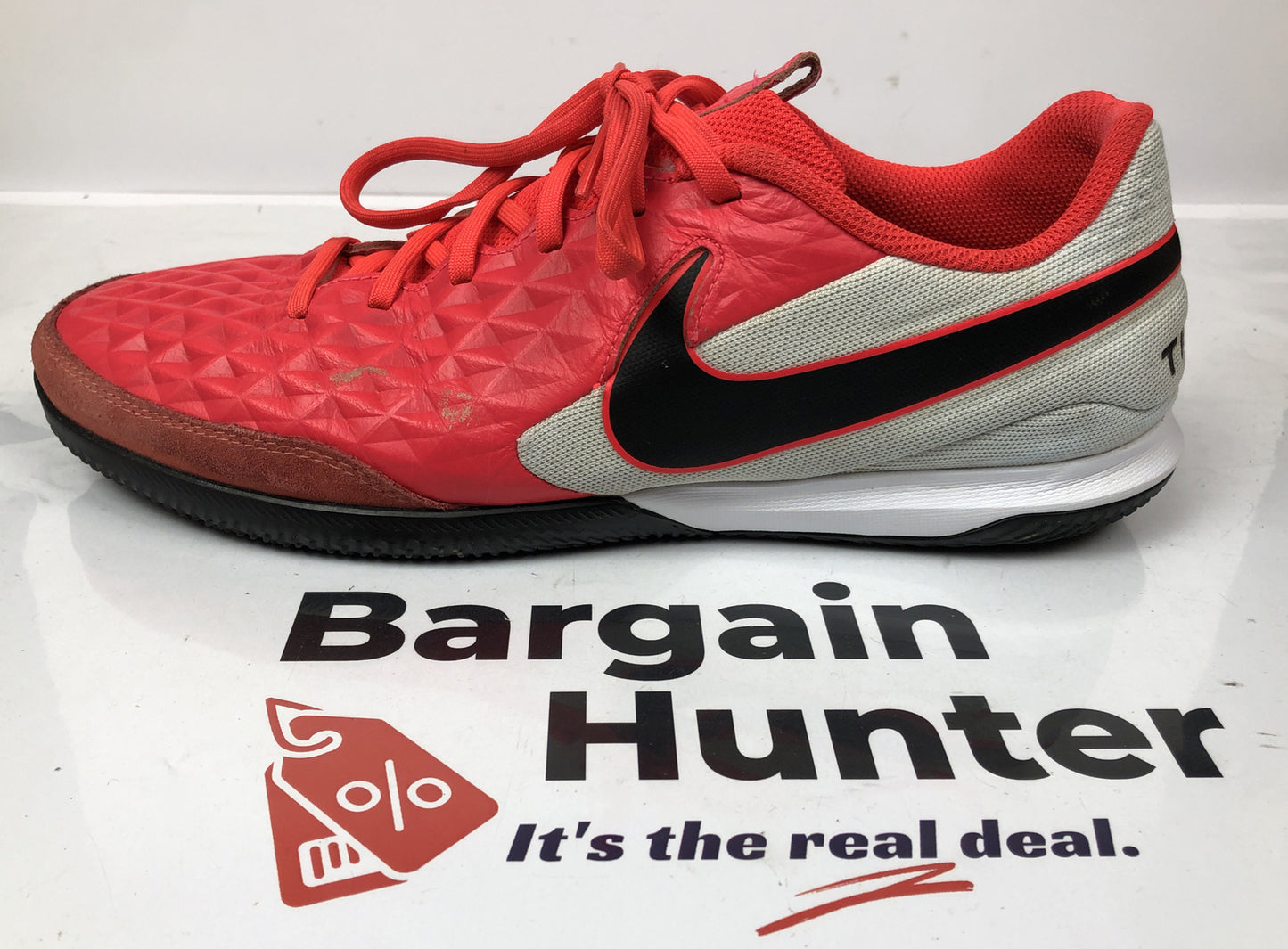 Nike Tiempo Men's Soccer Shoes Red US 10.5 Good Condition