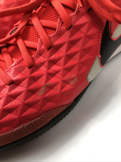 F299 Men's NIKE Tiempo Red Size 10.5 US Shoes In Good Condition