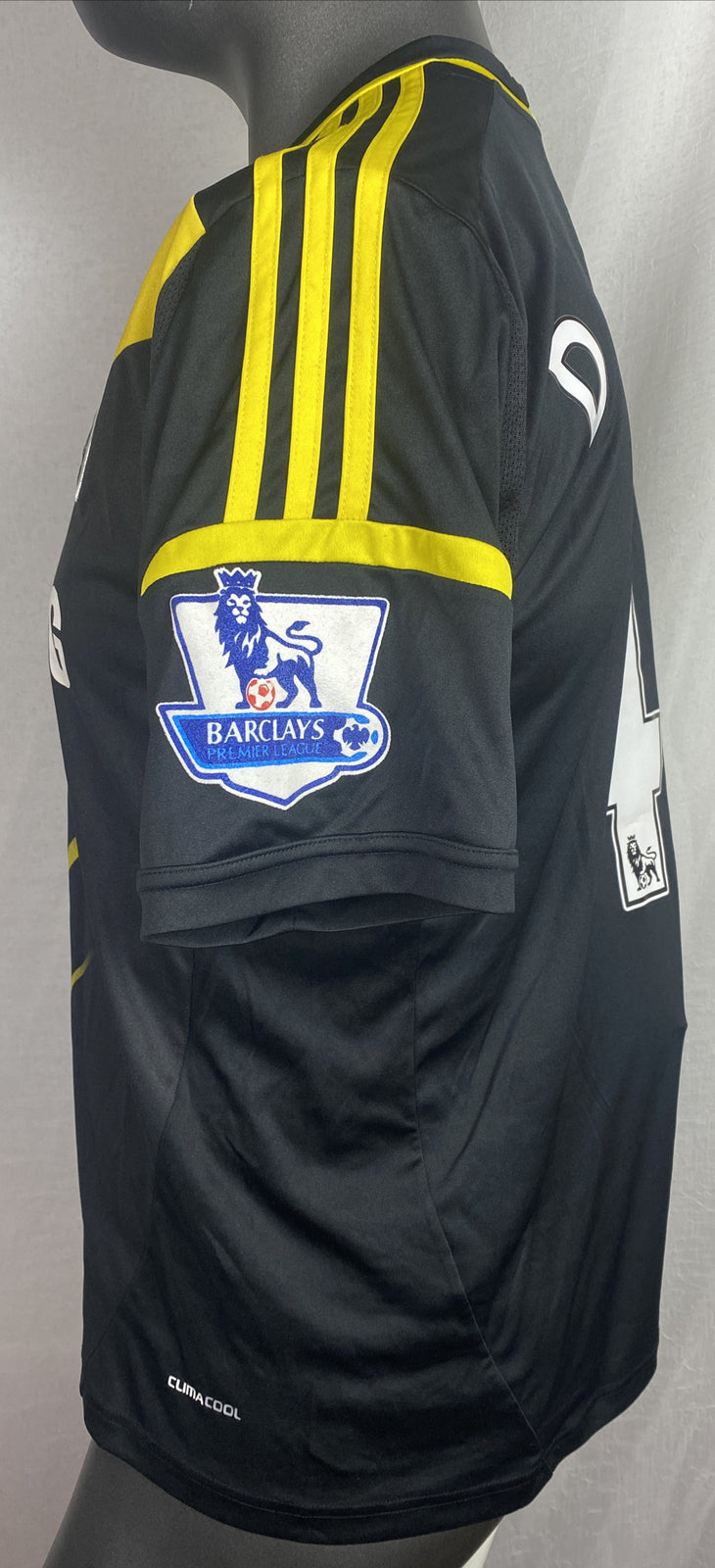 Adidas Chelsea Football Club Short Sleeve Shirt Size M In Good Condition F300
