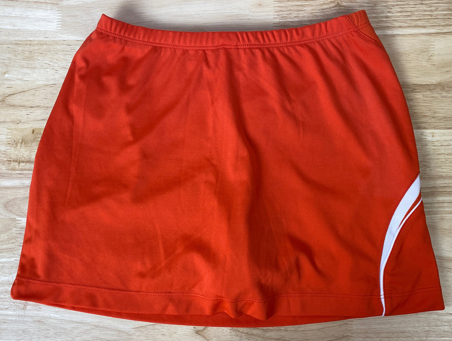 Nike Laddies Sports Orange Shorts Size M In Good Condition F116