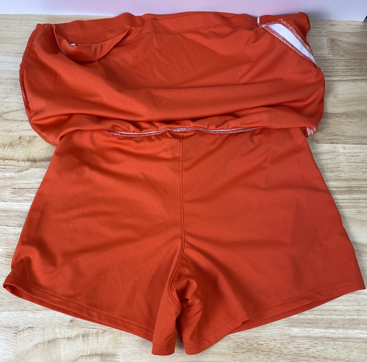 Nike Laddies Sports Orange Shorts Size M In Good Condition F116