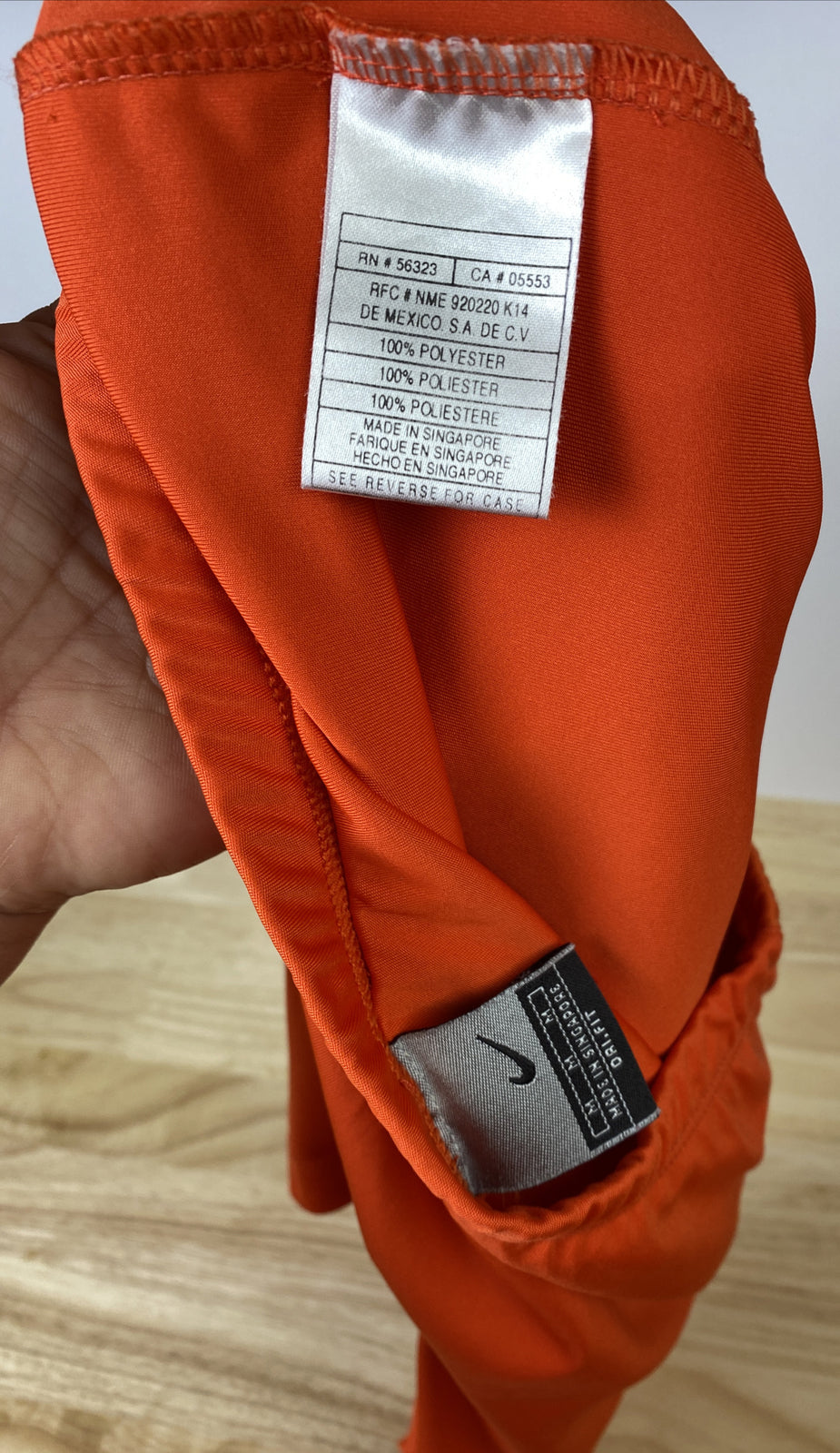 Nike Laddies Sports Orange Shorts Size M In Good Condition F116