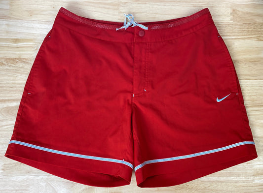 Nike Laddies Sports Red Shorts Size M In Good Condition F6