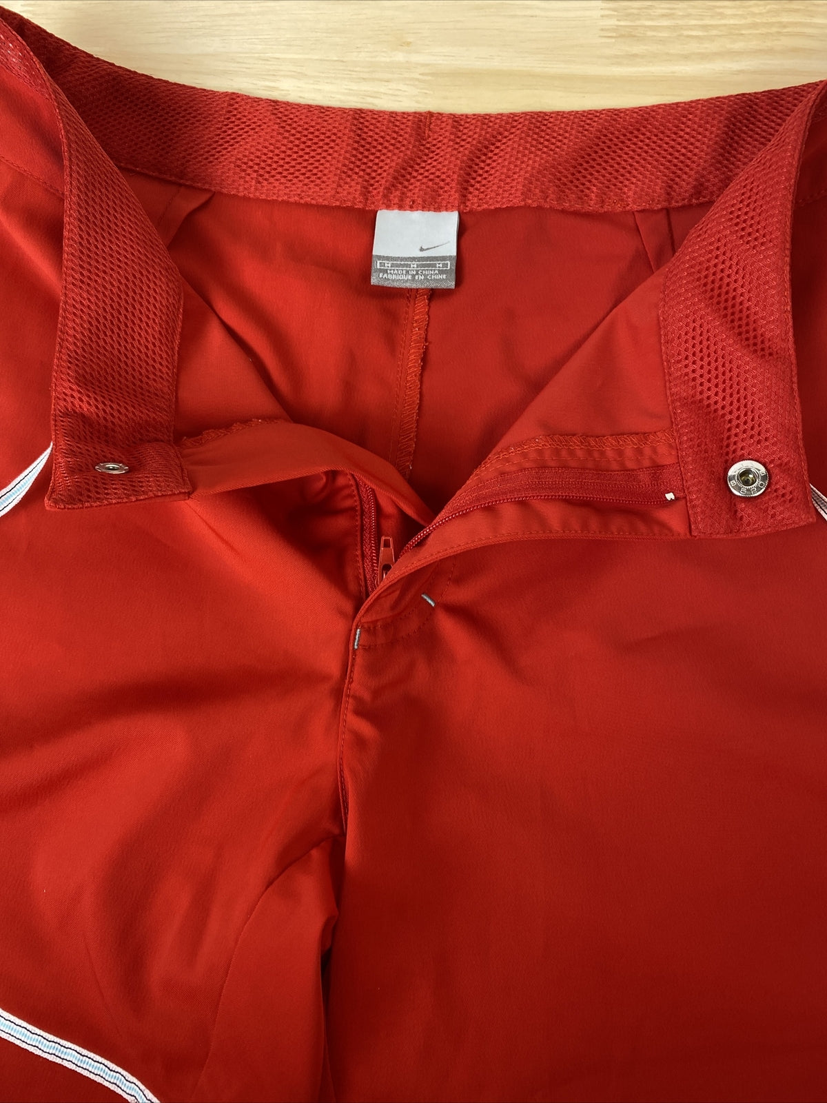 Nike Laddies Sports Red Shorts Size M In Good Condition F6