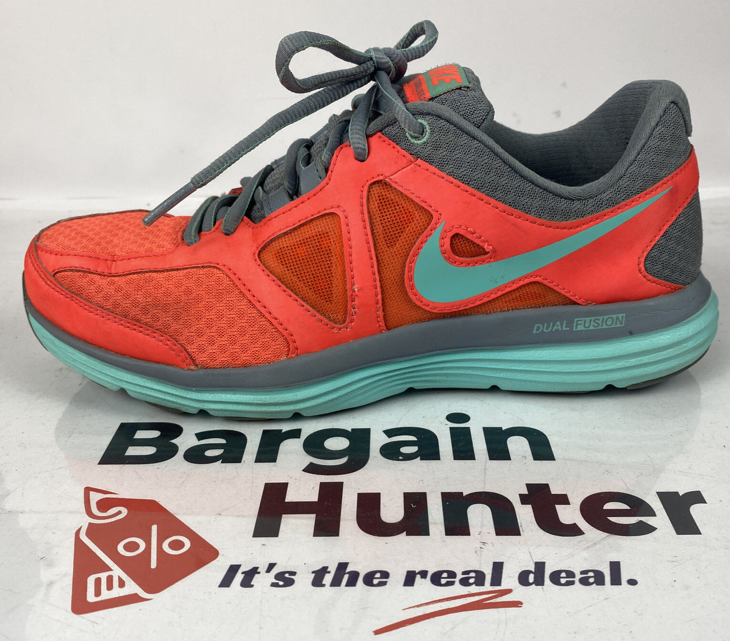 F355 Nike Women Dual Fushion Lite 2 Shoes US 8 UK 5.5 In Good Condition