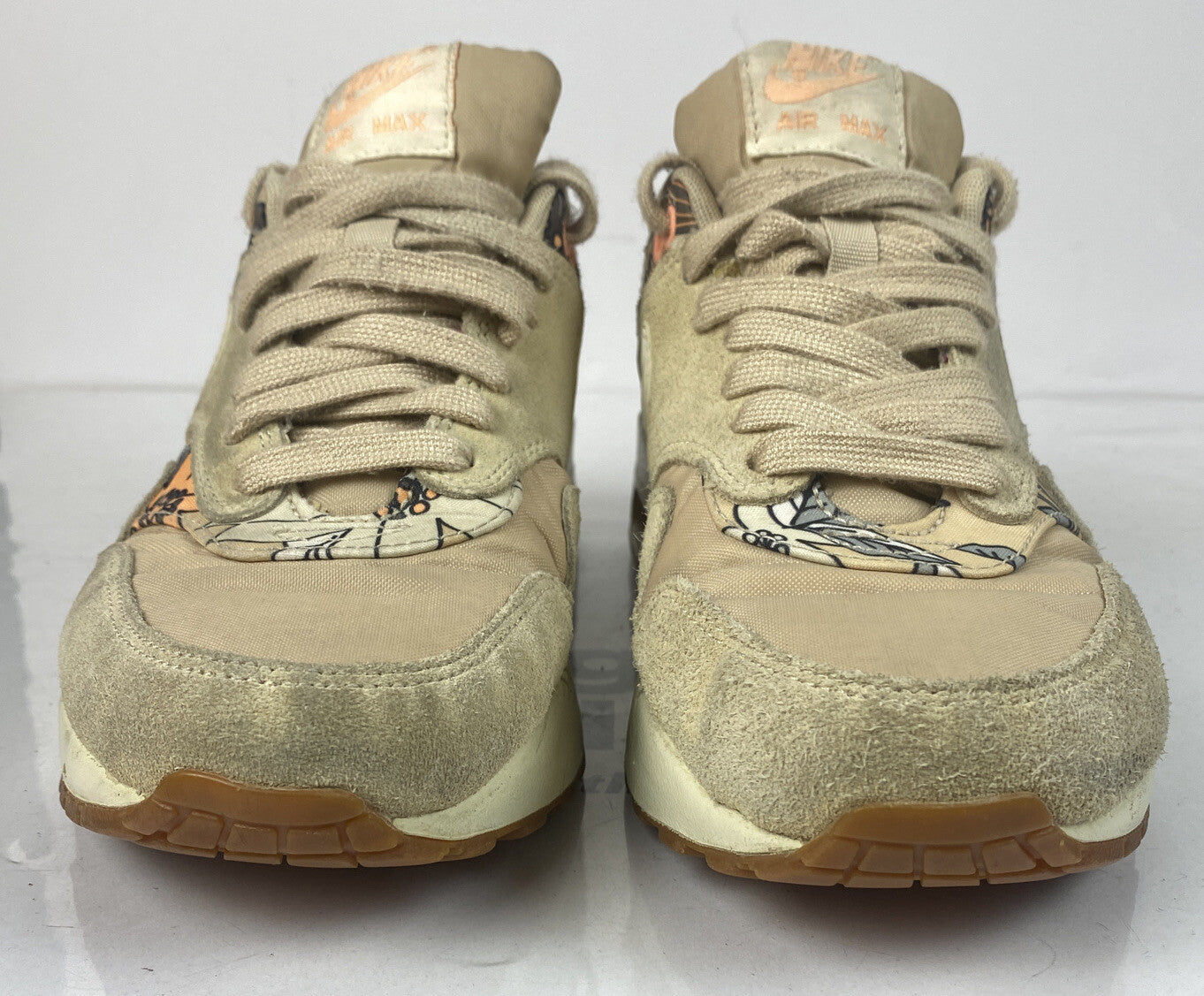 F416 Nike Air Laddies Shoes US 8 UK 5.5 In Good Condition