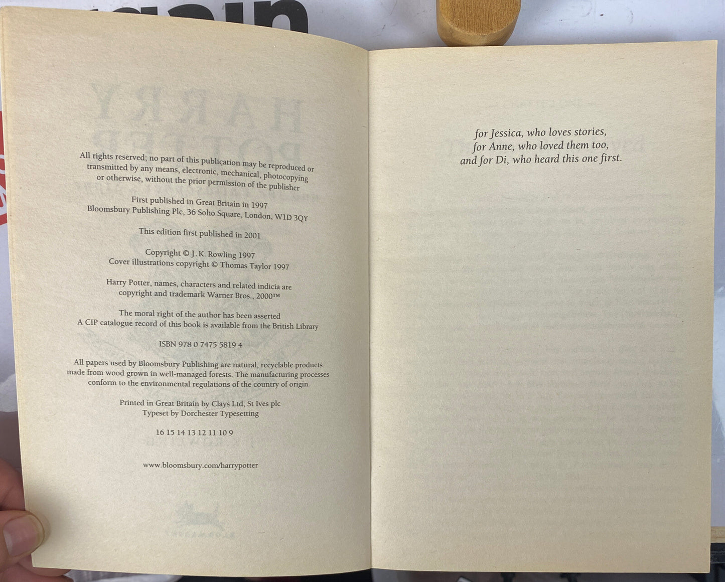 Harry Potter And The Philosopher's Stone J.K.Rowling Novel In Good Condition