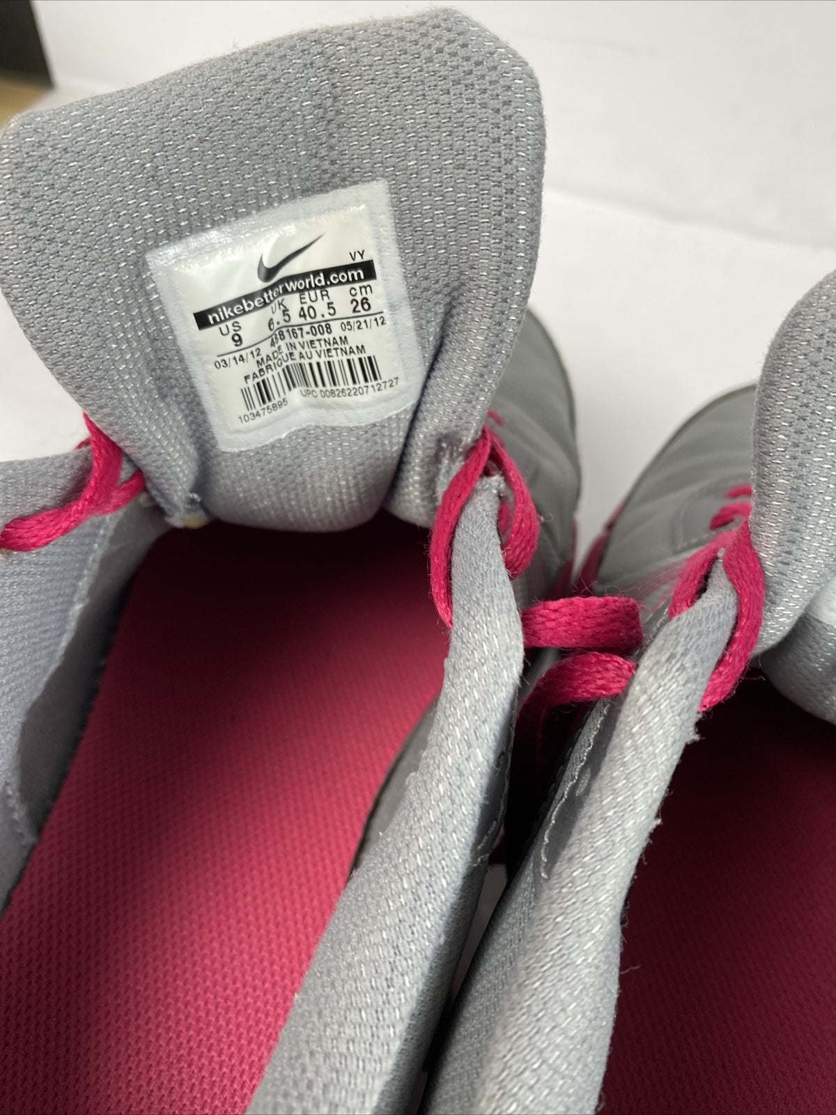 F454 Nike Air Max Sliver And Pink Shoes US 9 UK 6.5 In Good Condition
