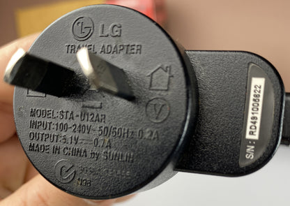 M1054 LG AC/DC Power Adapter MODEL: STA-U12AR Output- 5.1volt DC 700mA