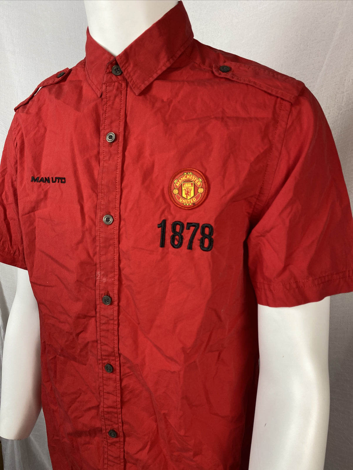 Manchester United Football Club Button Up Short Sleeve Shirt Size Small F470