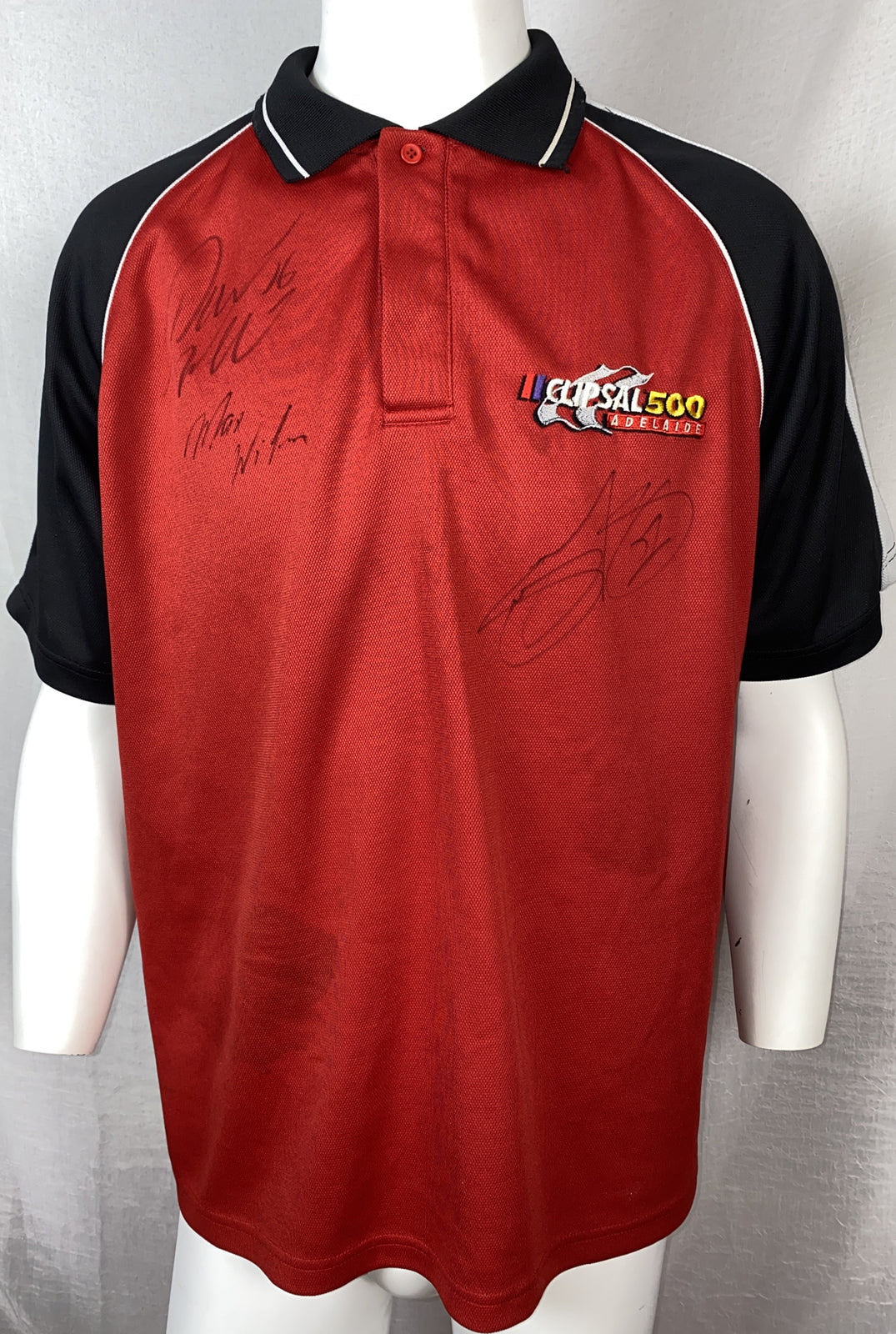 Clipsal 500 Adelaide Autographed Polo Shirt Size M UNAUTHENTICATED F7