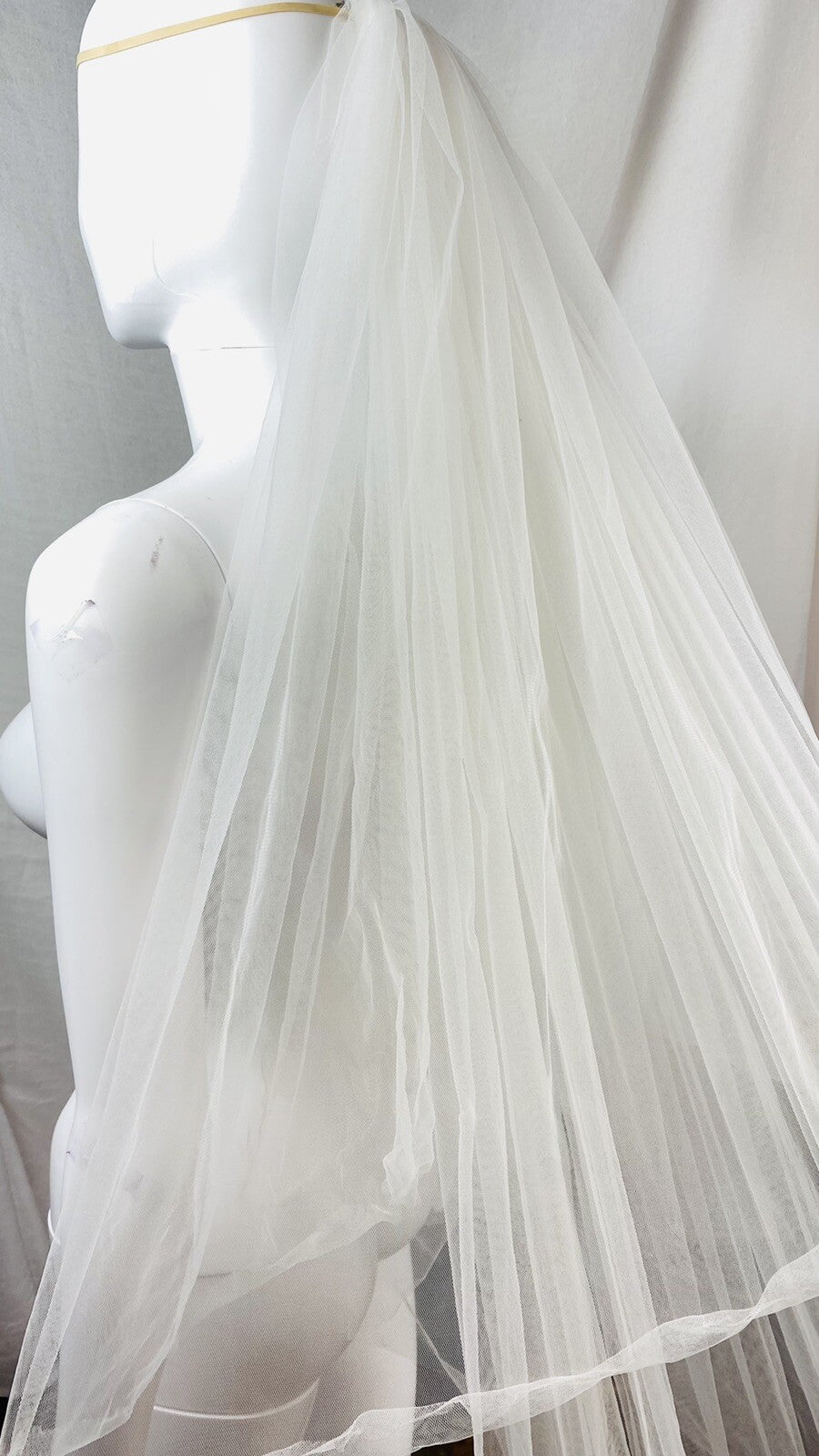 Cathedral Ivory Soft Tull Lace Wedding 3 Meter Veil Two Tier Appliqued In VGC