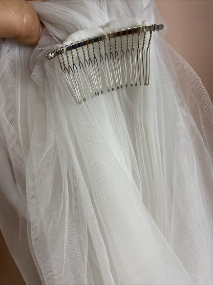 Cathedral Ivory Soft Tull Lace Wedding 3 Meter Veil Two Tier Appliqued In VGC