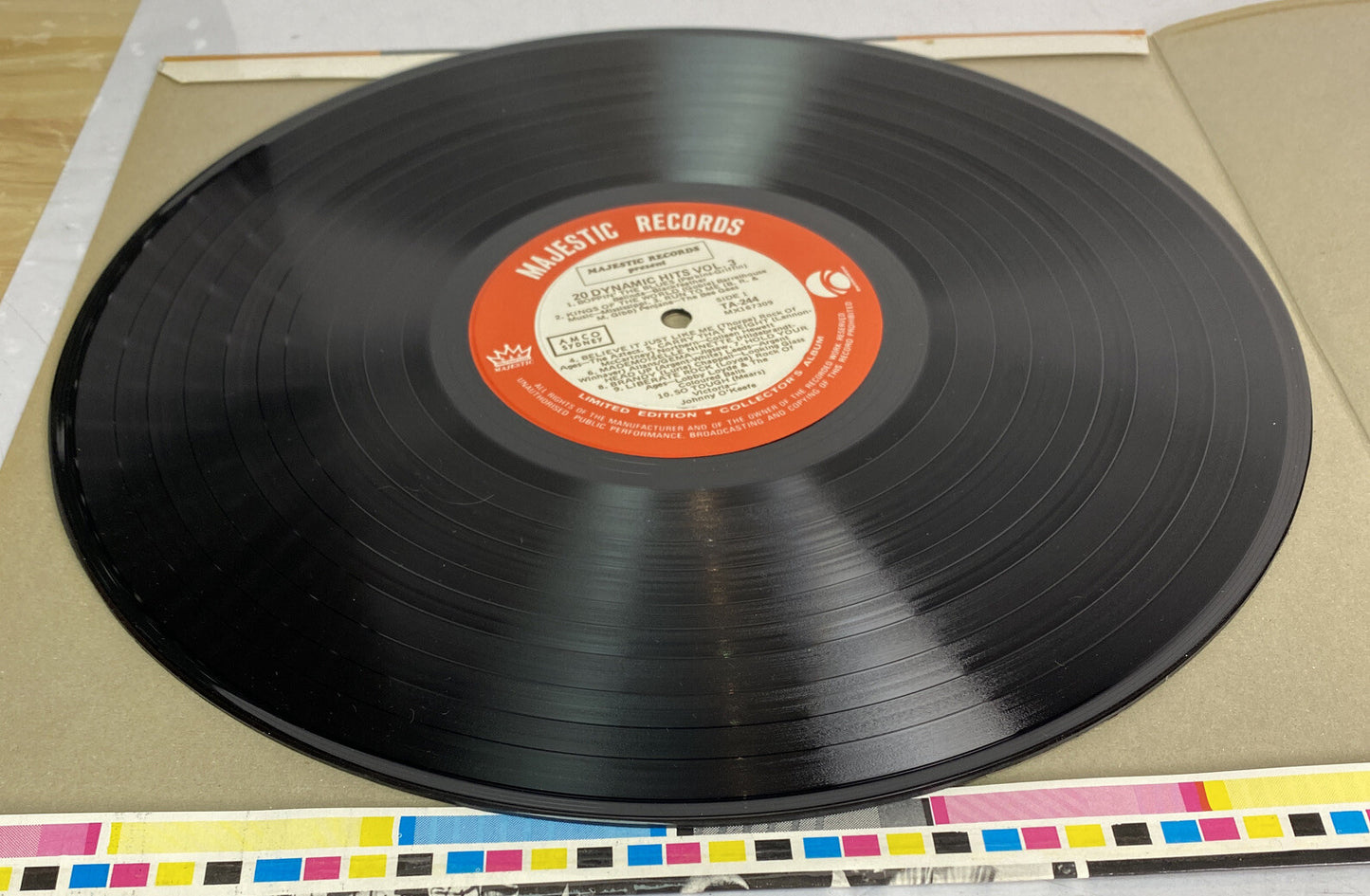 20 Dynamic Hits Original Hits Original Stars Vol.3 Vinyl Record In VGC 2992
