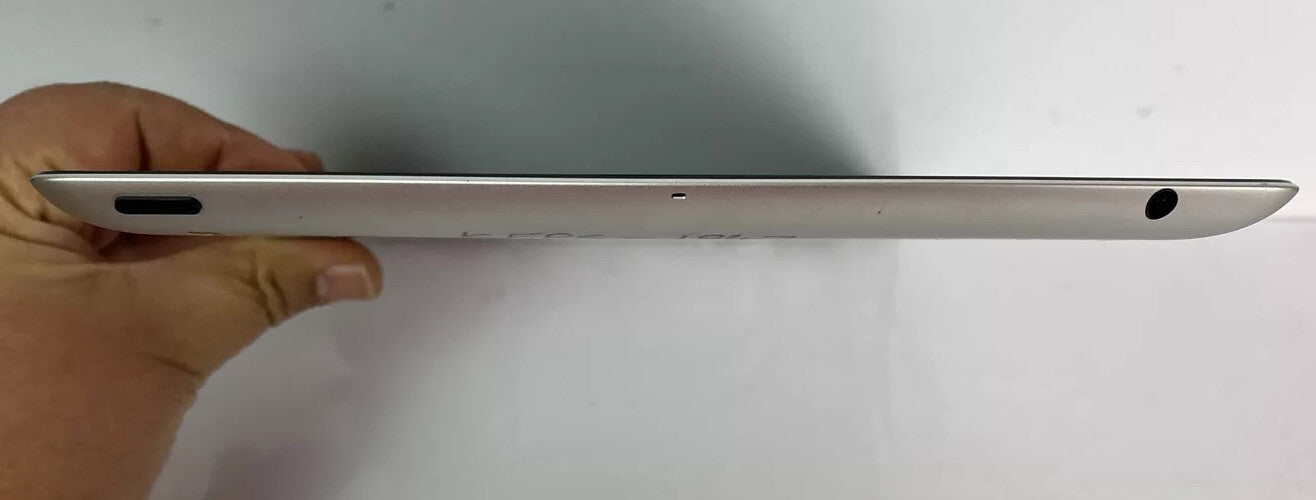 Apple iPad 2 16GB Wi-Fi 9.7" Black A1395 For Parts Not Working